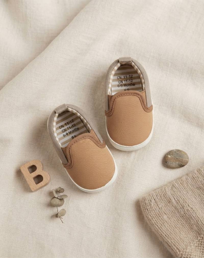 حذاء أطفال كاجوال سهل الارتداء بتصميم أنيق 👟✨