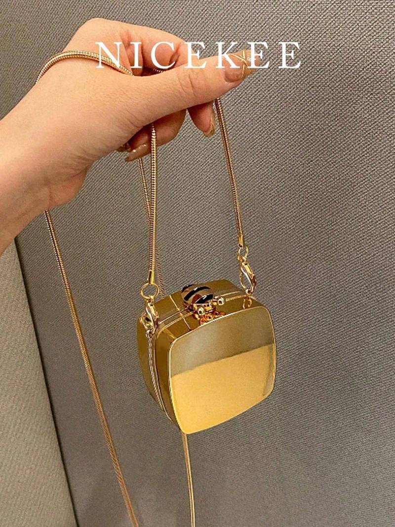 ​👜 حقيبة "النحلة الذهبية" الفاخرة للسهرات ✨