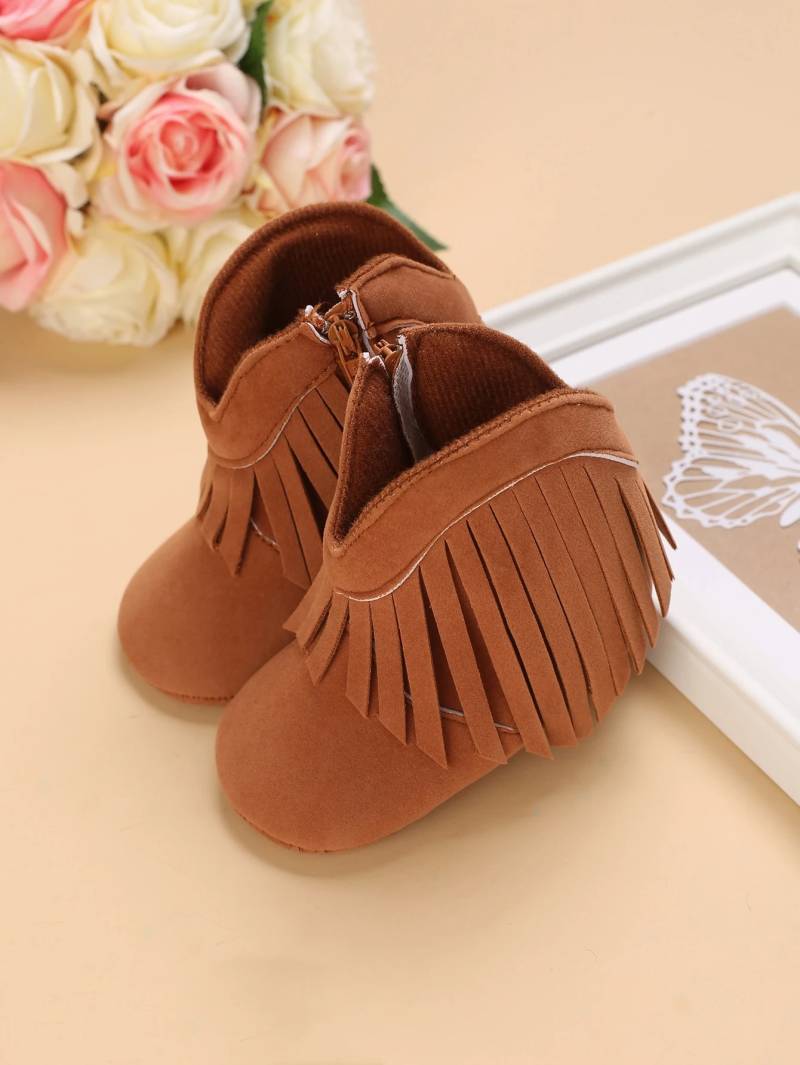 حذاء بوت أطفال بني بتصميم الشراشيب الجذابة 🤎👢