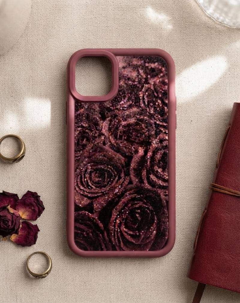 جراب آيفون بتصميم الورود الحمراء البراقة والفخمة 📱🌹✨
